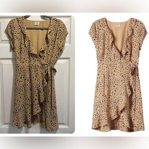 Aritzia Sunday Best Savoy Ruffle Wrap Dress Black and Tan Animal Print Size 4